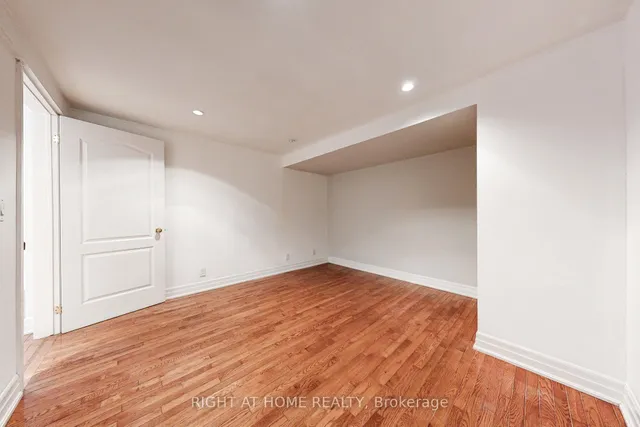 Additional image 34 of 170 Queens Ave