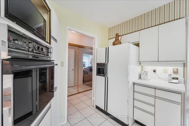 房产图片 11 - 175 Bamburgh Circ 单元 1918