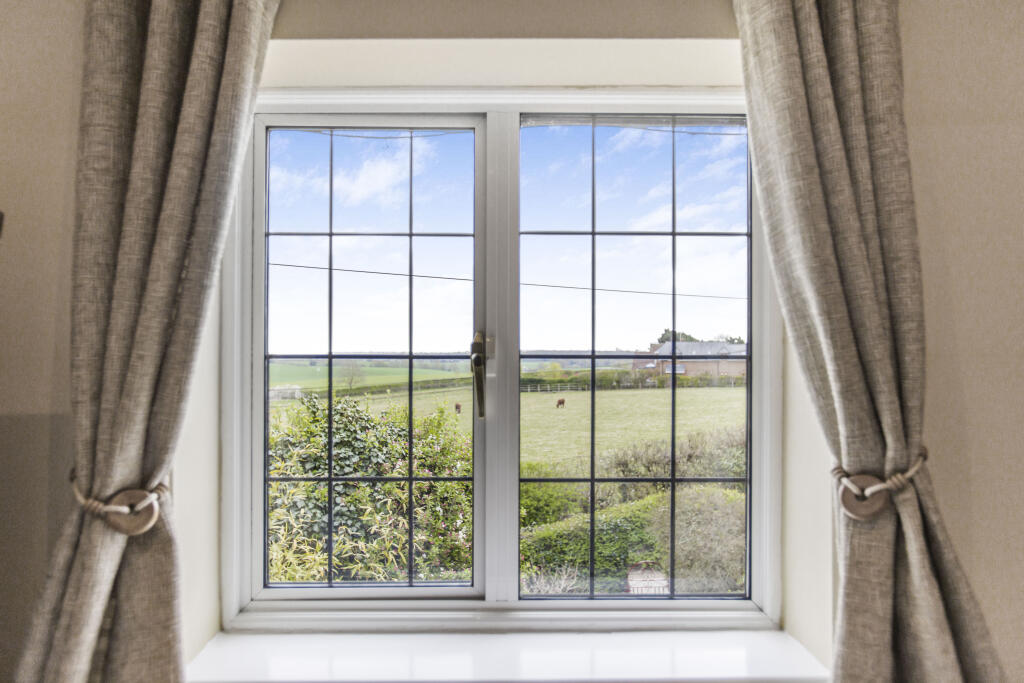 Additional image 9 of Tewin Hill, Tewin, Welwyn, AL6 0LJ