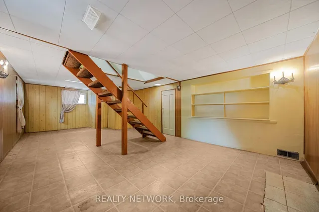 Additional image 34 of 549 Upper Wentworth St