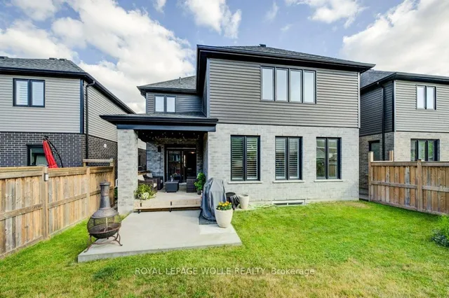 Additional image 45 of 43 Greyhawk St