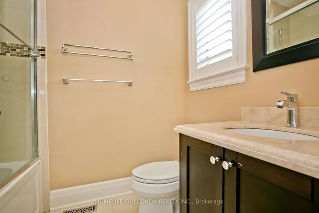 Additional image 31 of 394 Connaught Ave