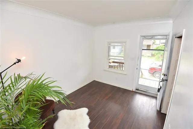 Additional image 15 of 29 Mayflower Ave