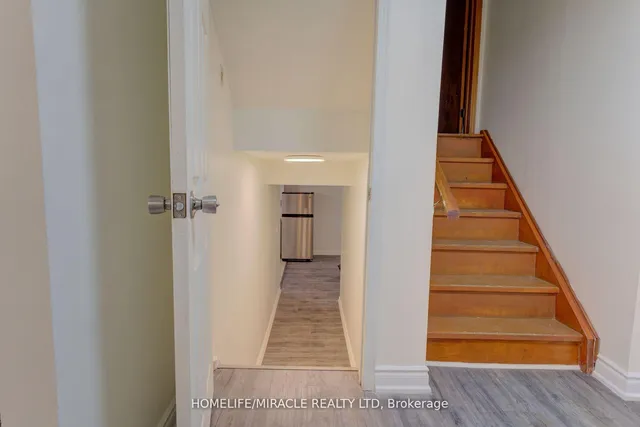 Additional image 31 of 71 Kingsview Blvd