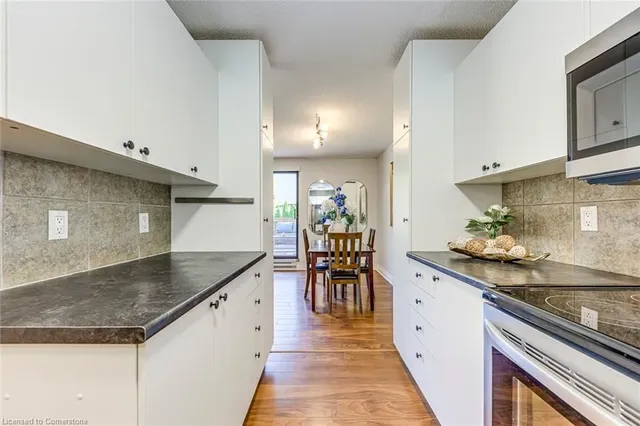 Additional image 11 of 1008 Falgarwood Dr Unit 2