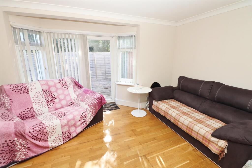 Additional image 11 of Radlett Road, Park Street, Frogmore