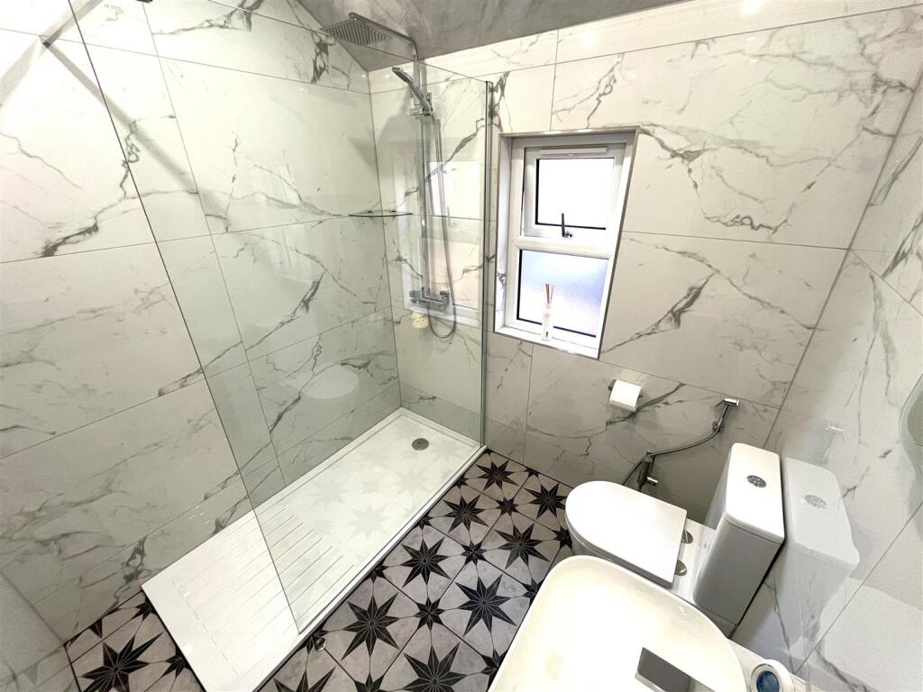 Additional image 17 of Willows Crescent, Balsall Heath