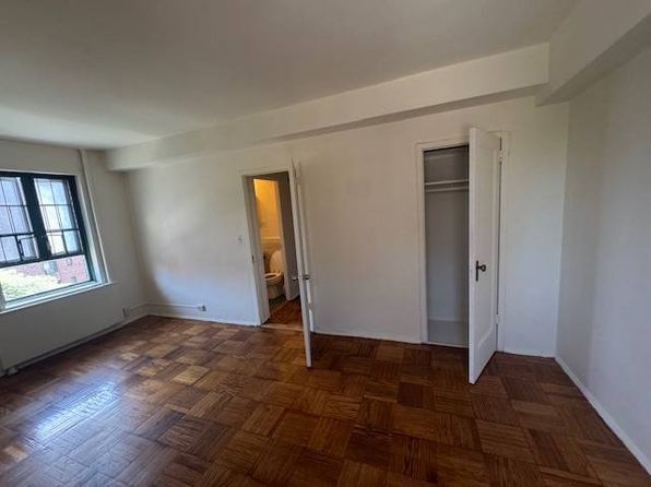1439 Metropolitan Ave, Bronx, NY 10462