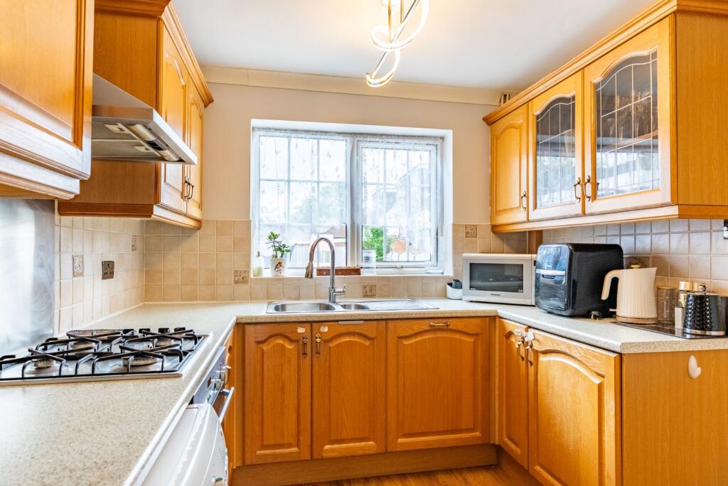 Additional image 7 of Hammers Gate, St. Albans, Hertfordshire, AL2