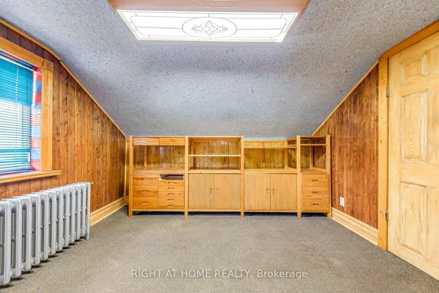 Additional image 25 of 27 Barker Ave