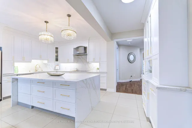 Additional image 11 of 16 Valleyway Dr