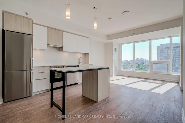 Additional image 3 of 203 College St Unit 1204