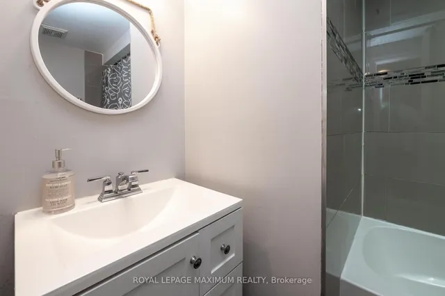 Additional image 20 of 64 Glenmore Cres