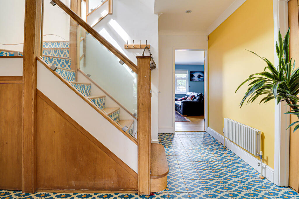 Additional image 15 of Aldwickbury Crescent, Harpenden, Harpenden, AL5