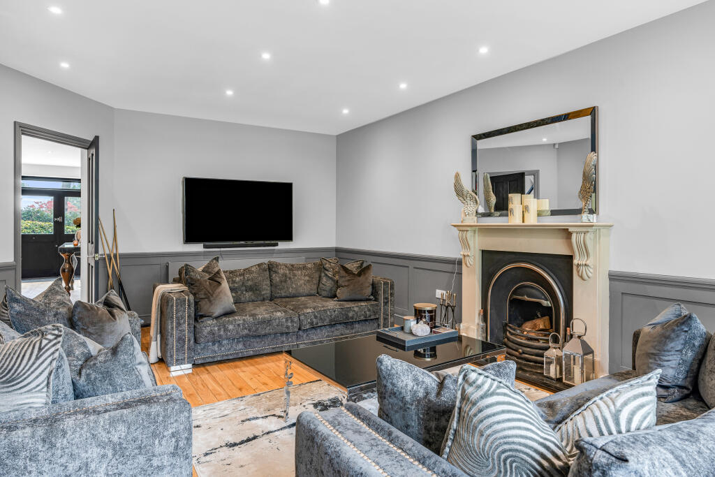 Additional image 12 of Canonsfield Road, Welwyn, Hertfordshire, AL6