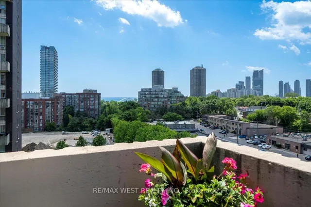 Additional image 10 of 35 Ormskirk Ave Unit 501