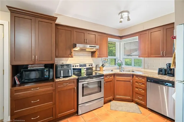 Additional image 8 of 73 Welbourn Dr