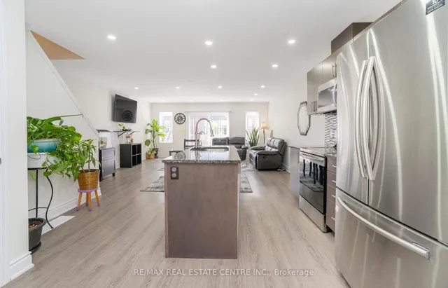 Additional image 11 of 504 WOODLEA Crt