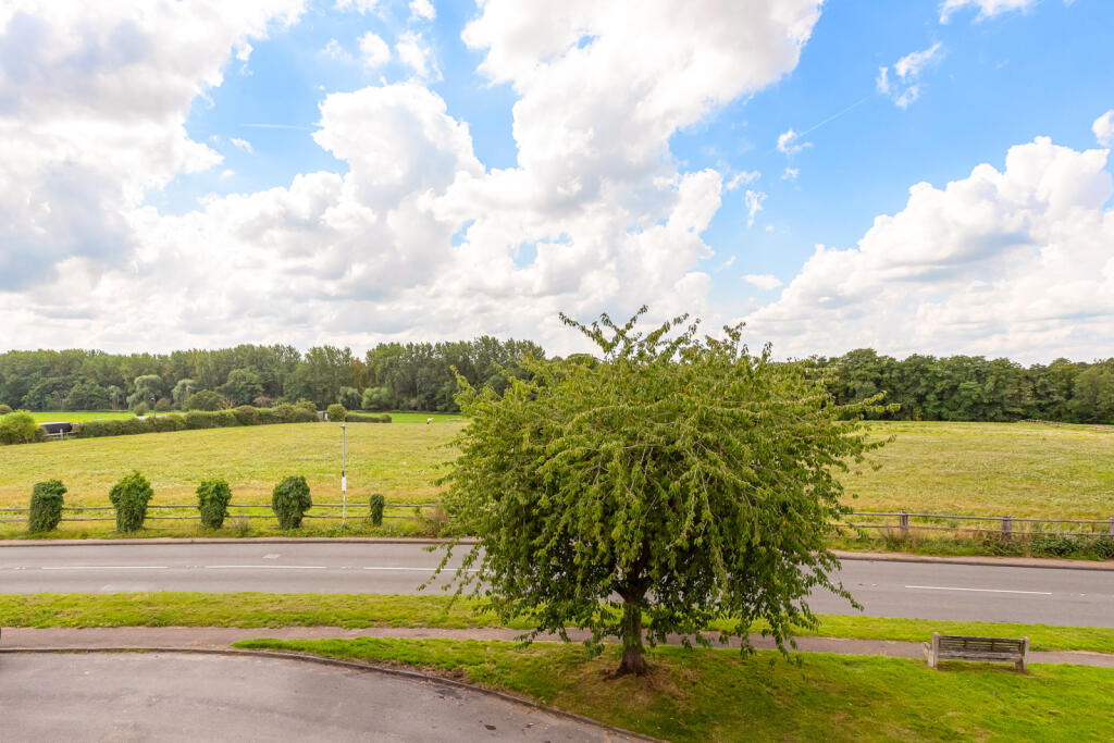 Additional image 4 of Bennetts Close, Colney Heath, St Albans, Hertfordshire, AL4