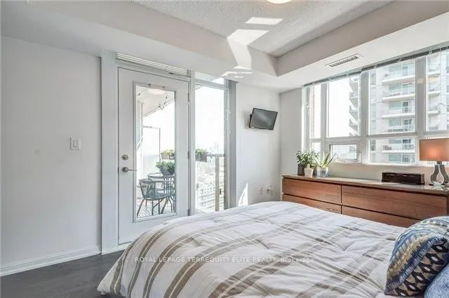 Additional image 15 of 125 Western Battery Rd Unit 2006