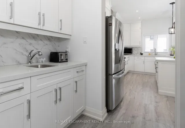 Additional image 15 of 388 Klein Circ