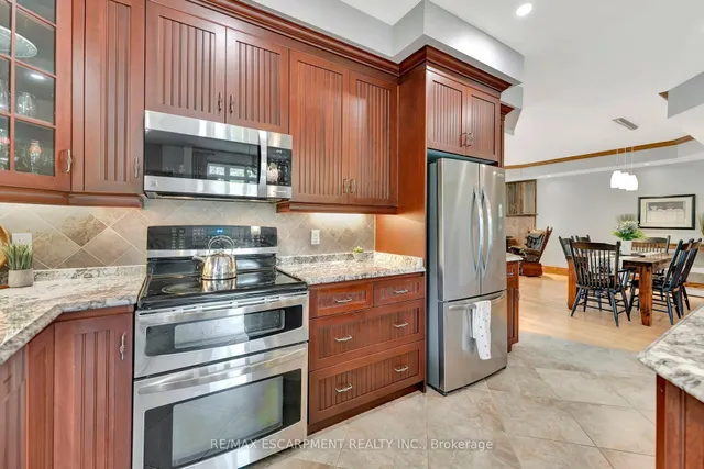 Additional image 18 of 310 Southbrook Dr Unit 10