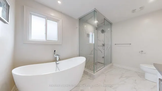 Additional image 29 of 54 Garnier Crt