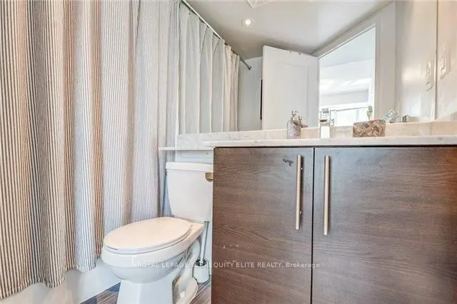 Additional image 14 of 125 Western Battery Rd Unit 2006