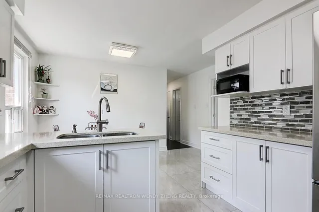 Additional image 12 of 52 Baylawn Dr