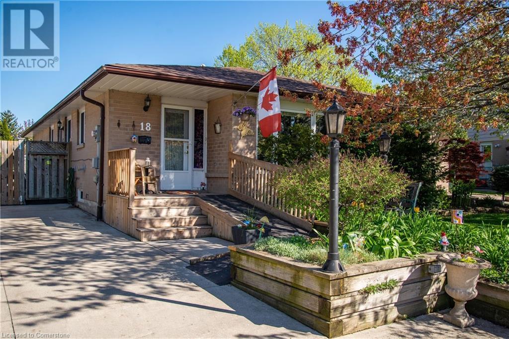 18 GULLIVER Crescent|Brampton, Ontario L6S1S9