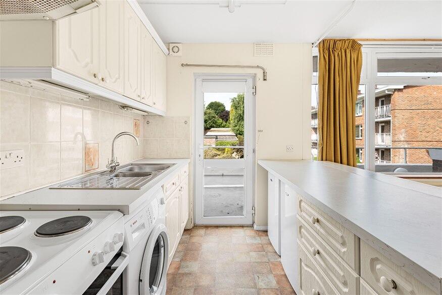 Additional image 4 of Church Green Row, Harpenden, AL5