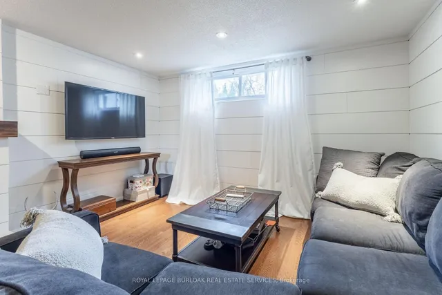 Additional image 29 of 2217 Lancaster Cres