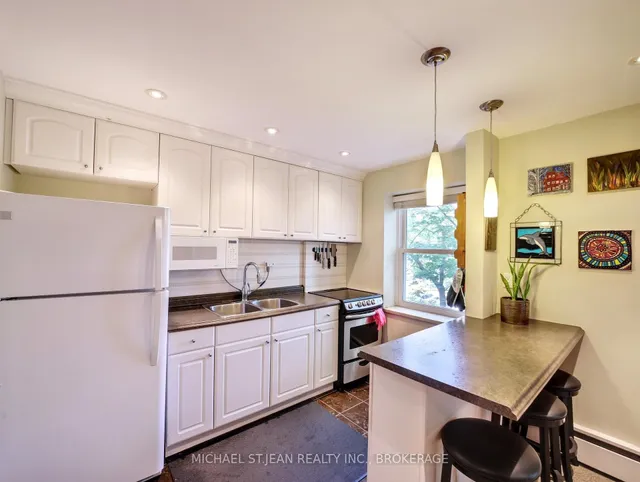 Additional image 11 of 40 Robinson St Unit 307