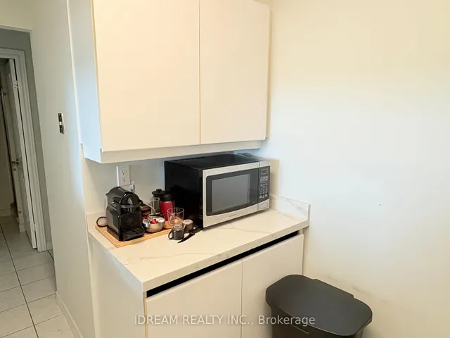 Additional image 7 of 68 Corporate Dr Unit 638