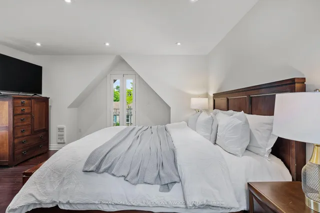 Additional image 24 of 224 Gilmour Ave