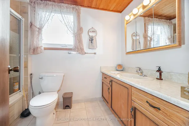 Additional image 35 of 32 Chopin Cres