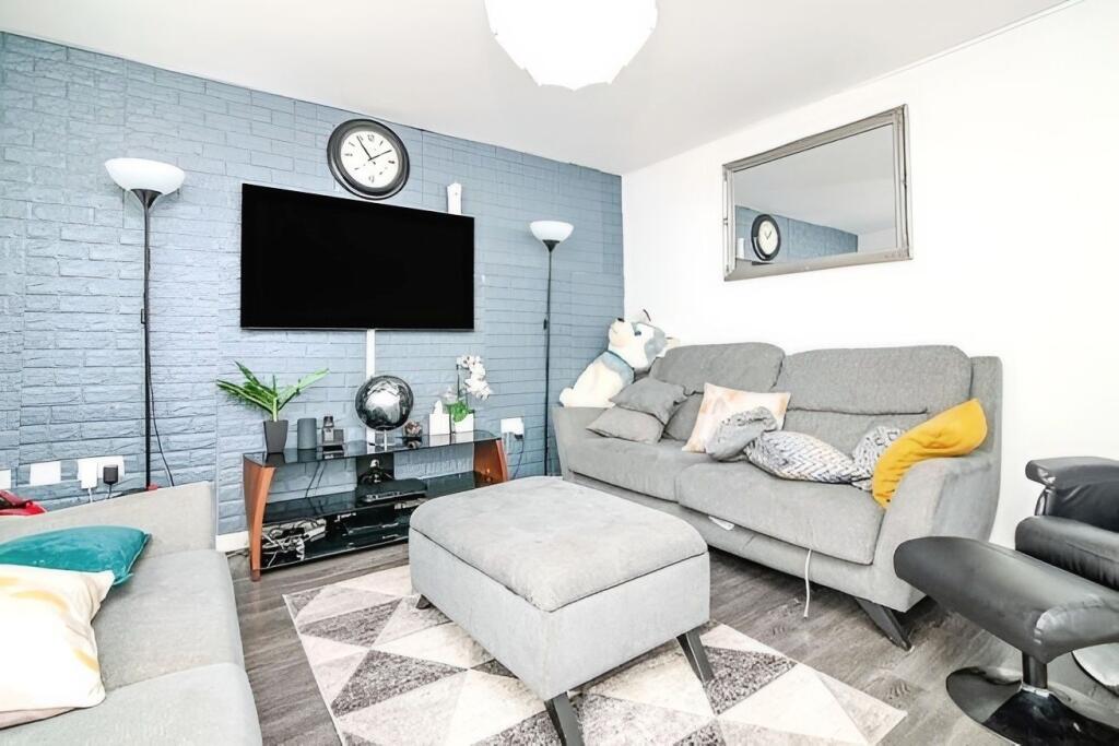 Additional image 2 of Wicket Drive, Birmingham, B16 0ND