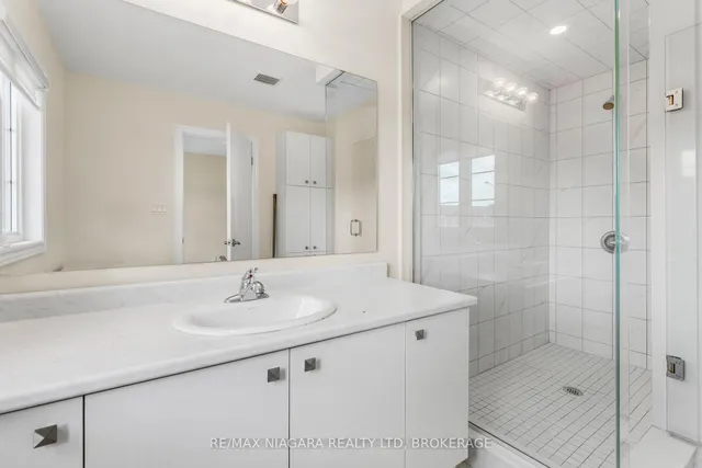 Additional image 23 of 6 Mia Dr