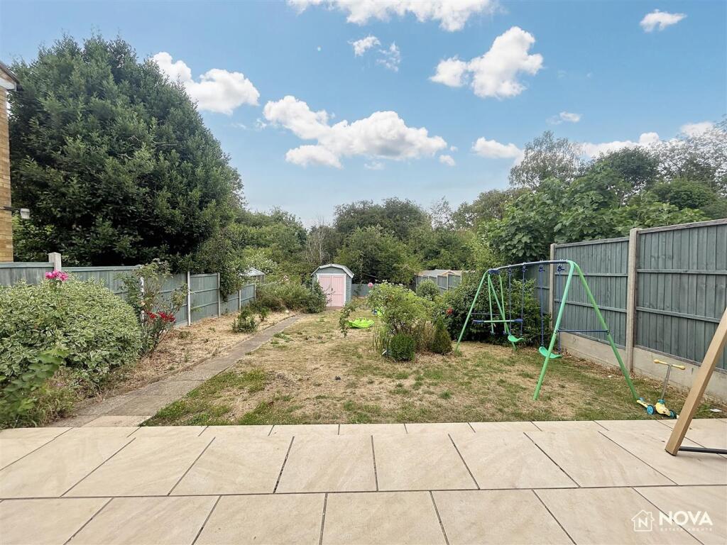 Additional image 13 of Wroxham Way, Harpenden