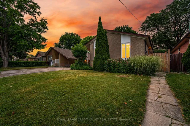 Additional image 44 of 55 Taysham Cres