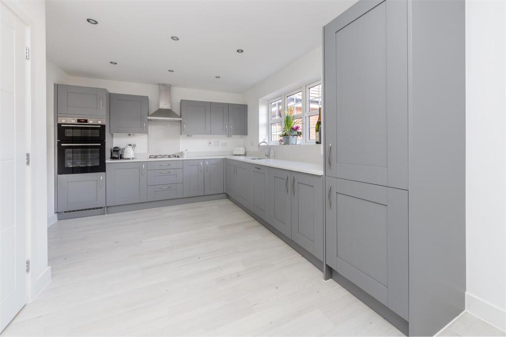 Additional image 9 of Cane Drive, Bricket Wood, St. Albans