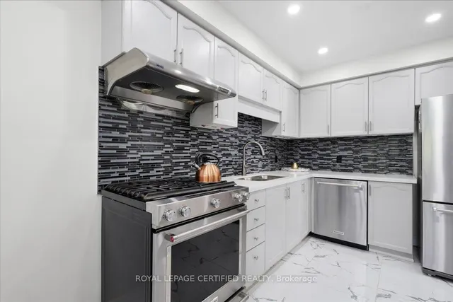 Additional image 9 of 121 Genesee Dr