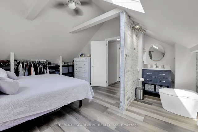 Additional image 20 of 88 Julian Ave