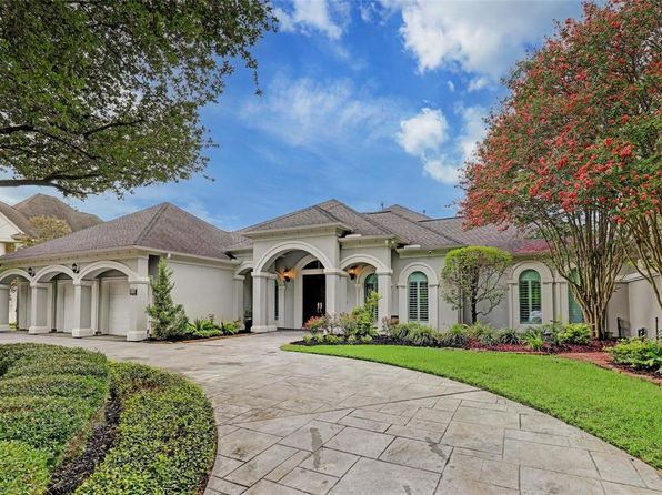 910 Peachwood Bend Dr, Houston, TX 77077
