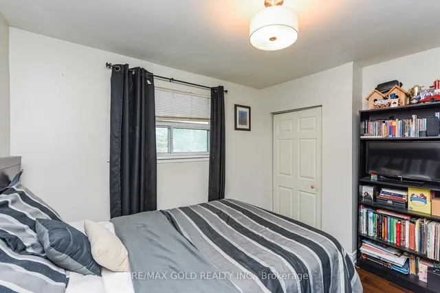 Additional image 22 of 3507 Laddie Cres
