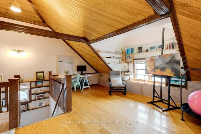 Additional image 28 of 176 Sherman Ave