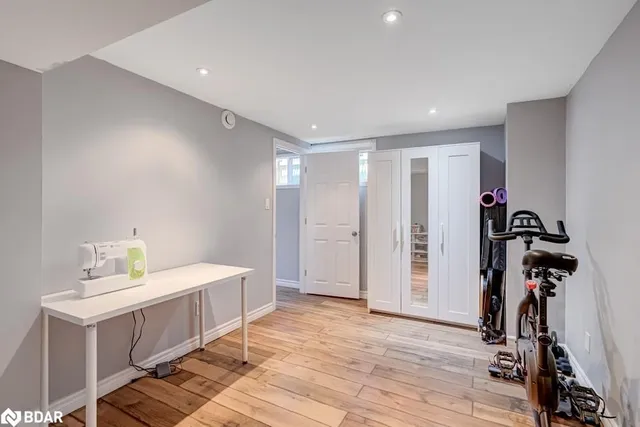 Additional image 21 of 42 Terrace Dr