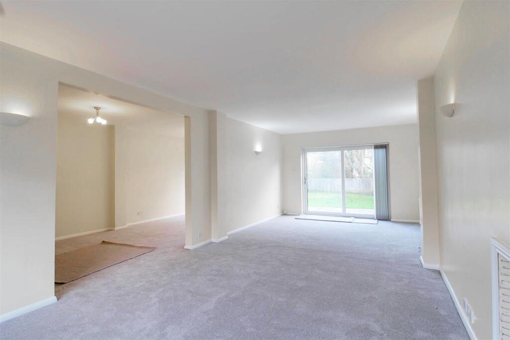 Additional image 13 of Calder Avenue, Brookmans Park