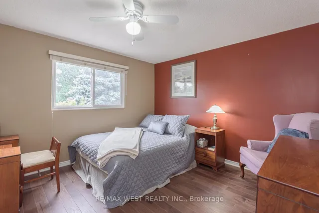 Additional image 37 of 12 Barr Cres