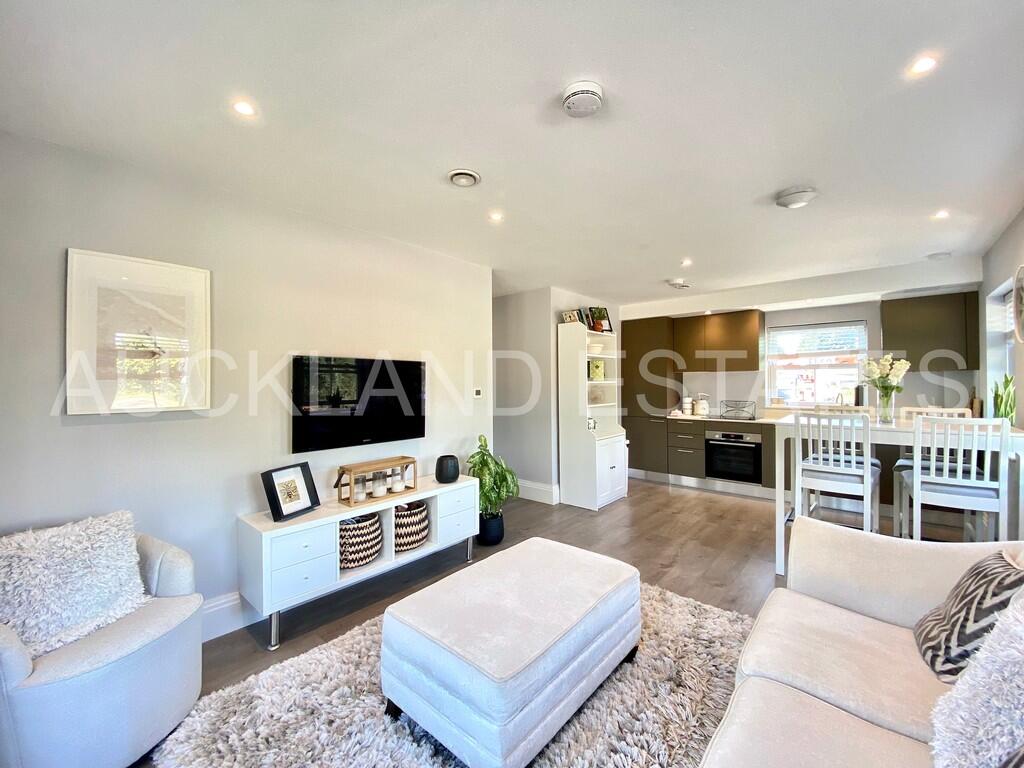 Additional image 8 of Swan Lodge, Brookmans Park